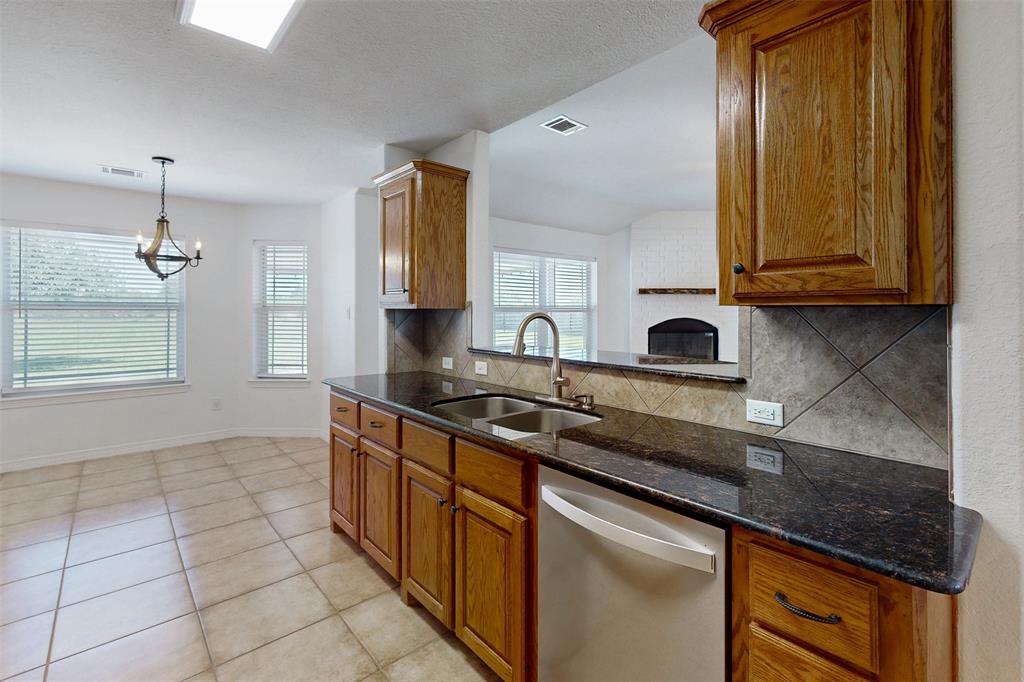 4439 Vintage Hills Drive, Bryan, Texas image 7
