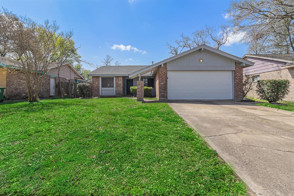 4915 Beechaven Street, Houston, Texas image 2