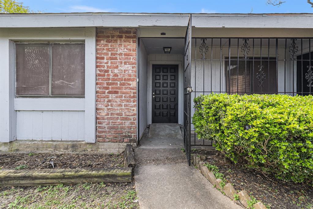 4915 Beechaven Street, Houston, Texas image 3