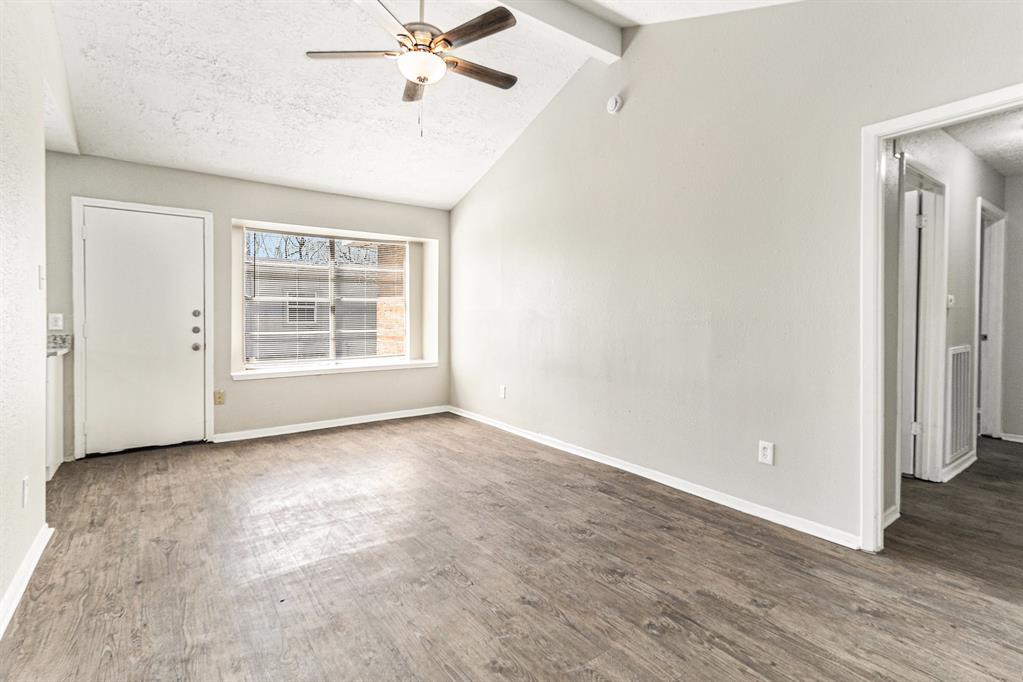 4915 Beechaven Street, Houston, Texas image 6