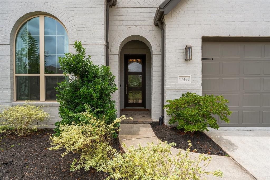17460 Chestnut Cove Drive