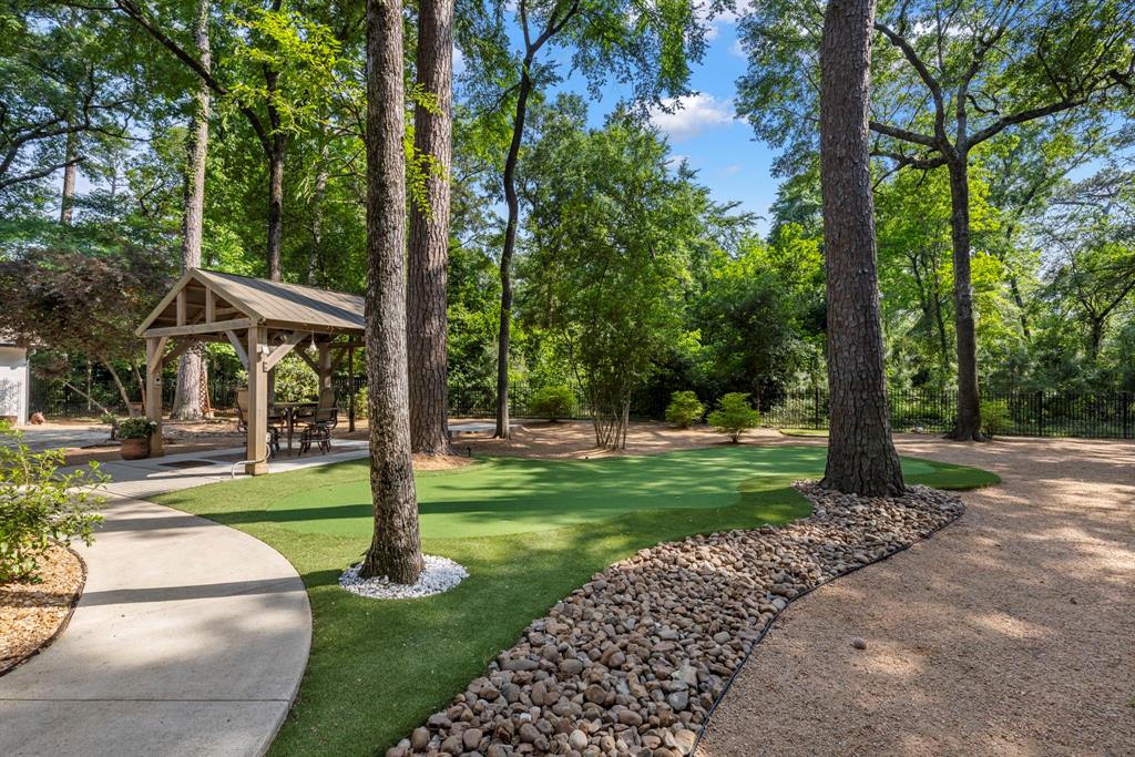 2705 Crossvine Circle, The Woodlands, Texas image 34