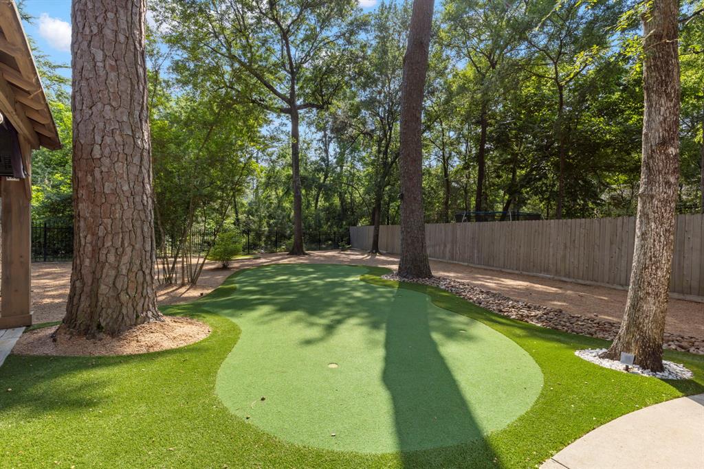 2705 Crossvine Circle, The Woodlands, Texas image 32