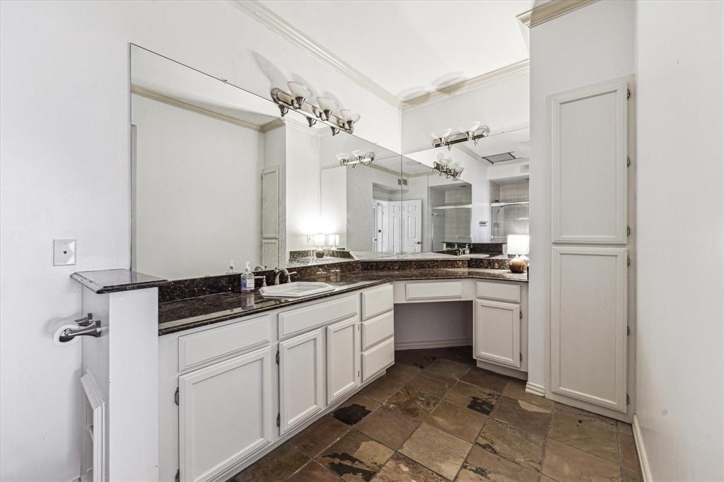 2111 Welch Street #A212, Houston, Texas image 7