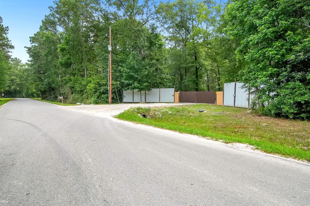 466 Cr 3376, Cleveland, Texas image 1