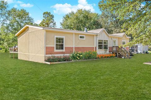 MLS: 28881171