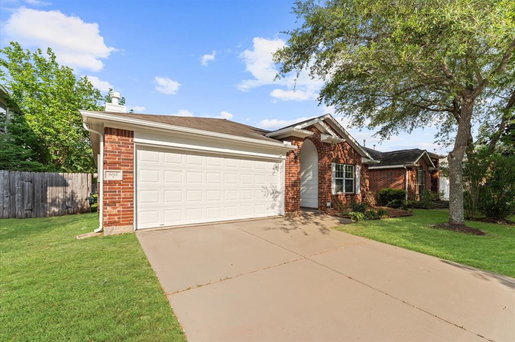 6022 Twin Creek, Missouri City, Texas image 2