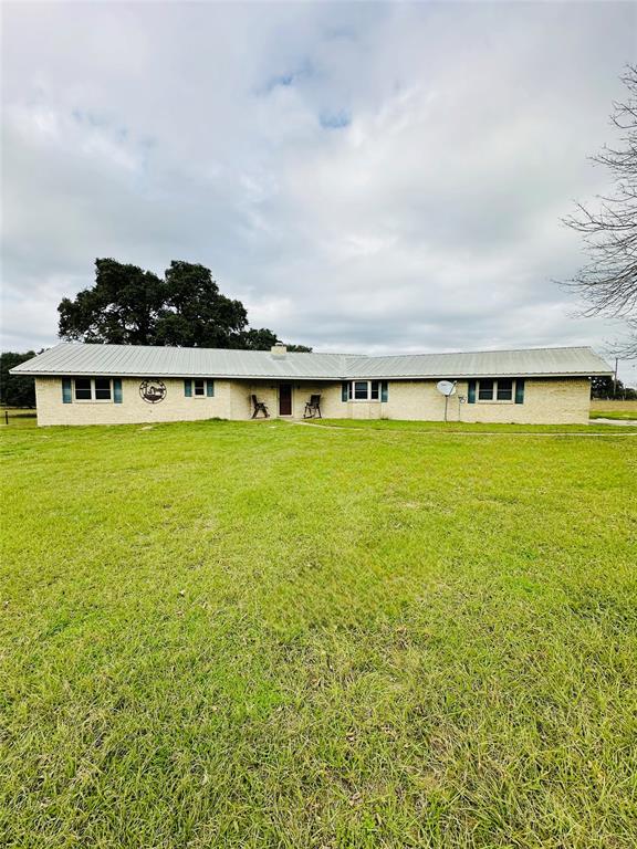 1012 County Road 157, Hallettsville, Texas image 1