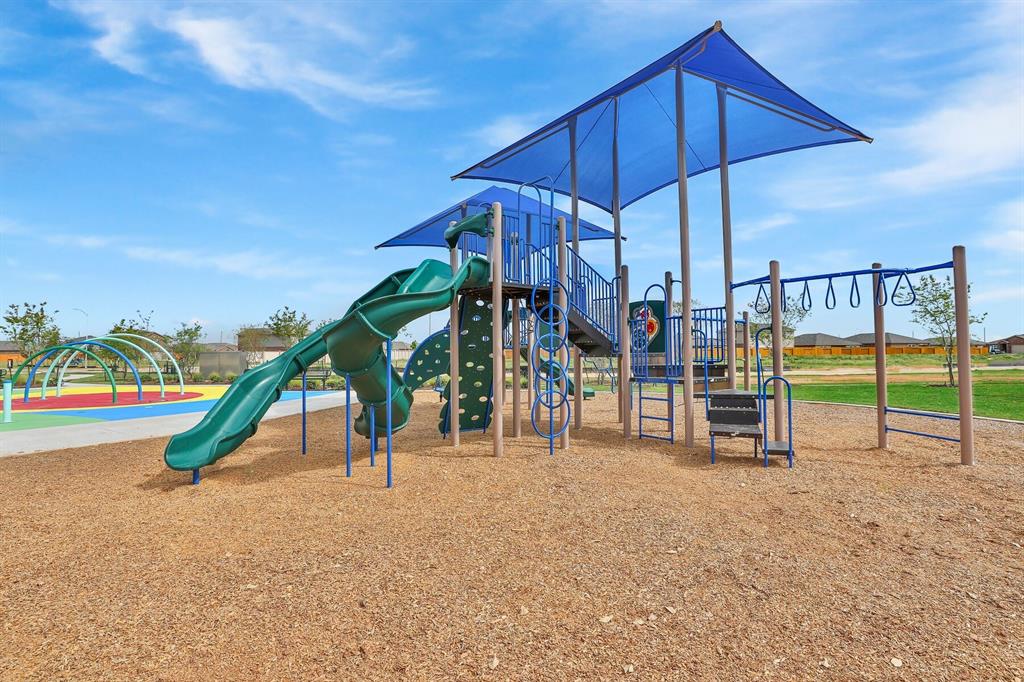440 Sunny Highlands Drive, Katy, Texas image 14