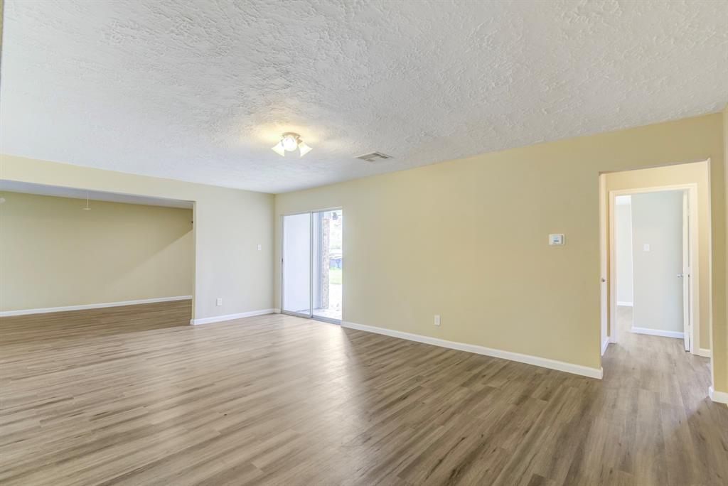 1406 W Talmage Street, Alvin, Texas image 8