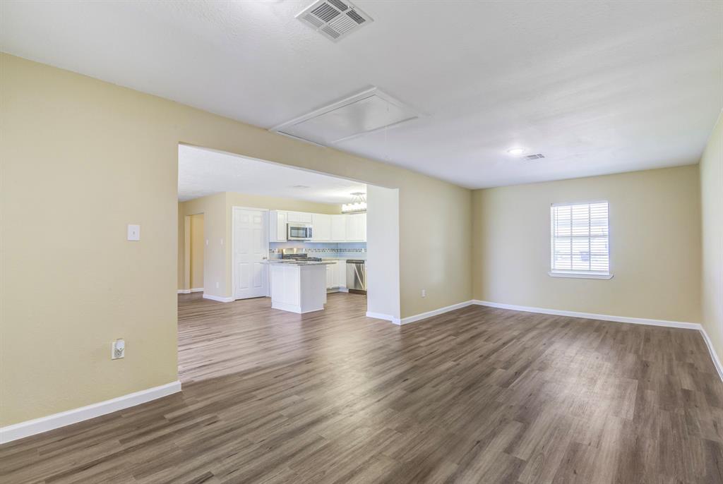 1406 W Talmage Street, Alvin, Texas image 15