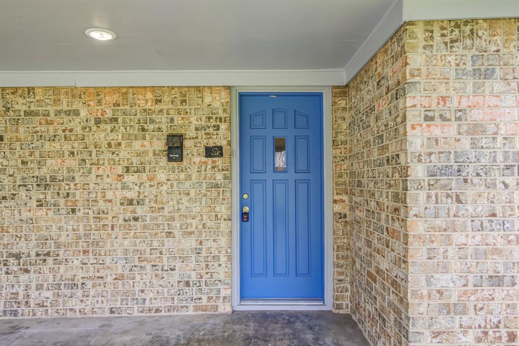 1406 W Talmage Street, Alvin, Texas image 33