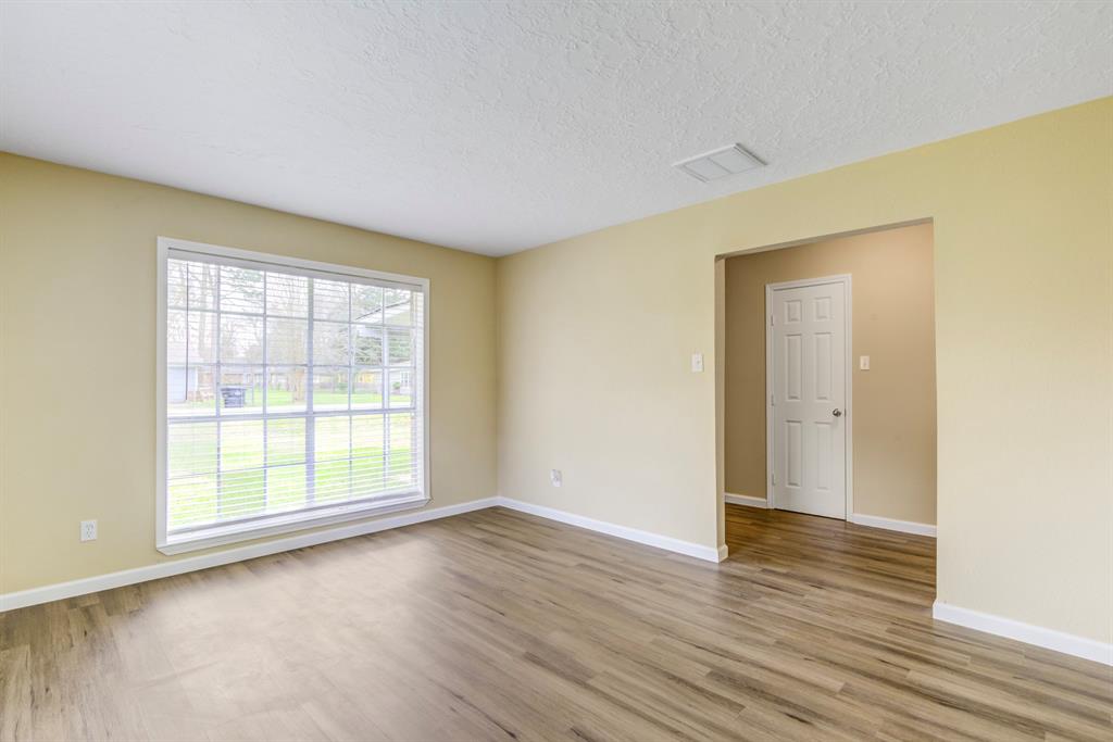 1406 W Talmage Street, Alvin, Texas image 21