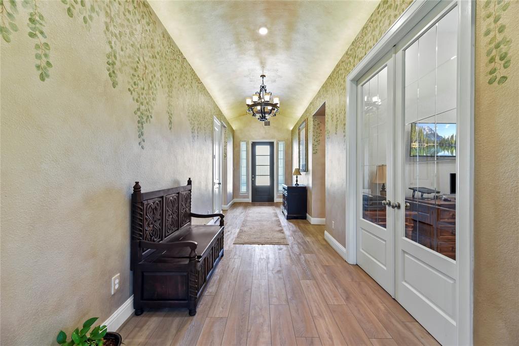 907 Falcon Hollow Lane, Pinehurst, Texas image 5