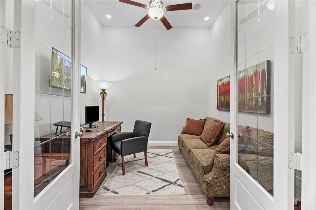 907 Falcon Hollow Lane, Pinehurst, Texas image 6