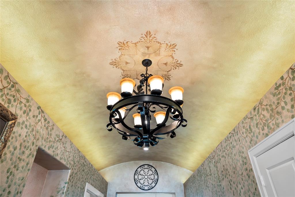 907 Falcon Hollow Lane, Pinehurst, Texas image 4
