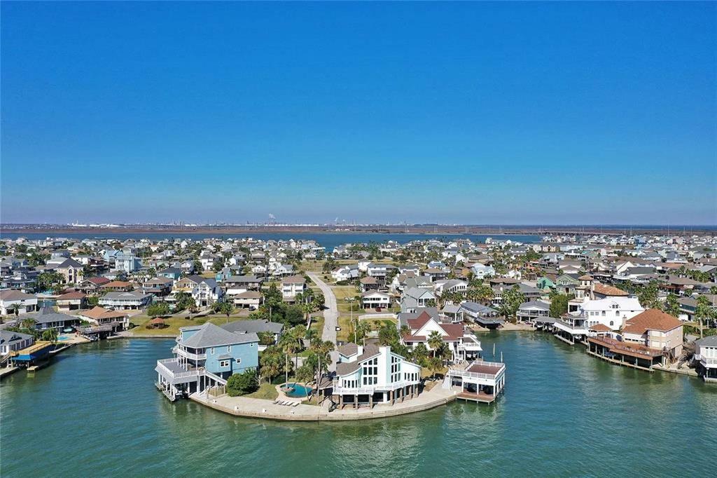 143 Tamana, Galveston, Texas image 1
