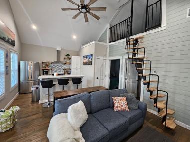1059 Shady Lane, Gilchrist, Texas image 2