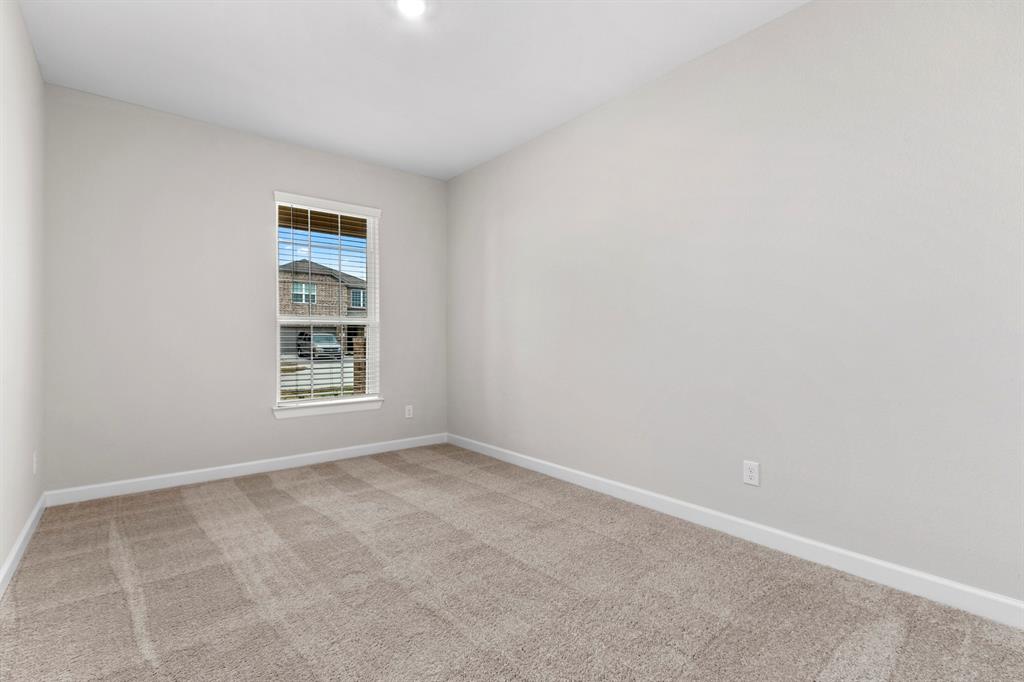 1010 Whispering Winds Drive, Beasley, Texas image 15