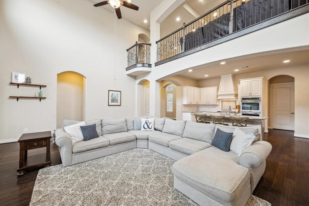 927 Hunter Ridge Court, Conroe, Texas image 6