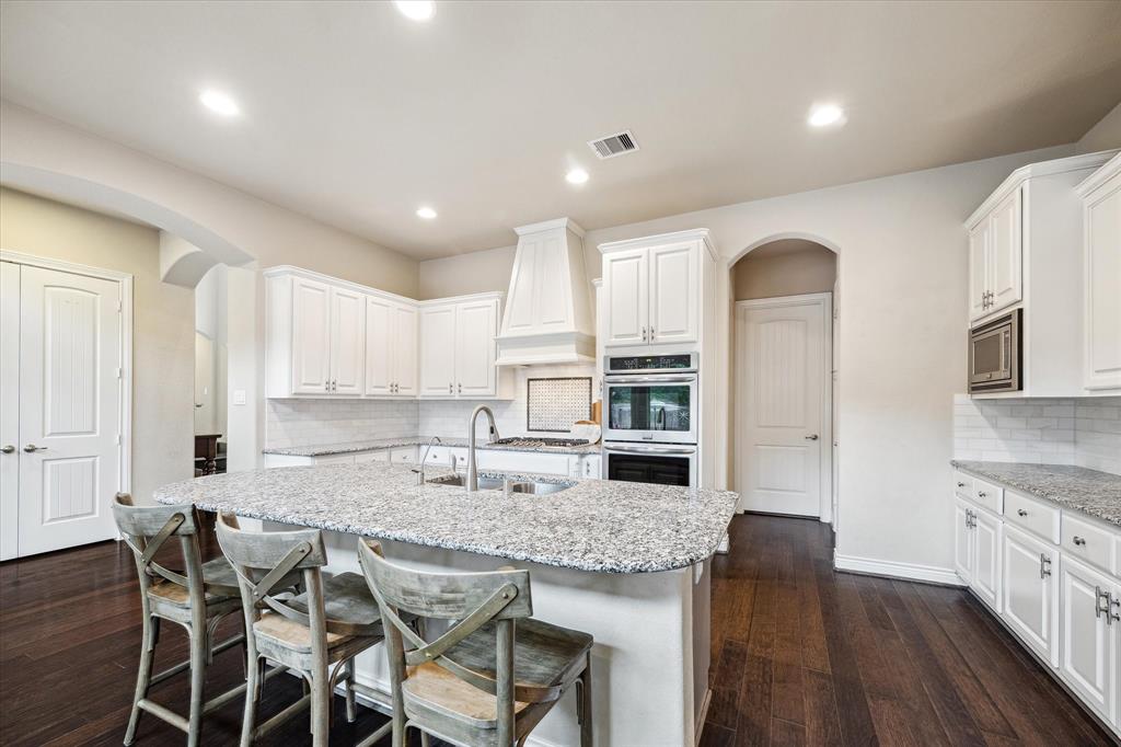 927 Hunter Ridge Court, Conroe, Texas image 8