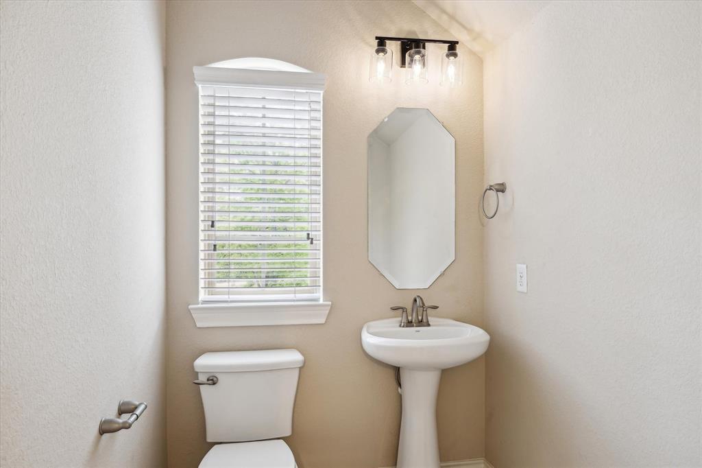 927 Hunter Ridge Court, Conroe, Texas image 22