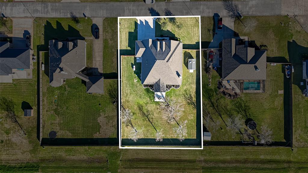 11626 Kings Point Boulevard, Mont Belvieu, Texas image 50