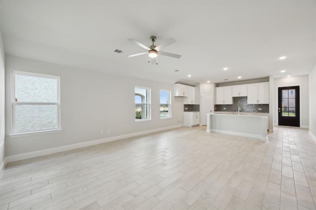 31237 Casanova Drive, Huffman, Texas image 11