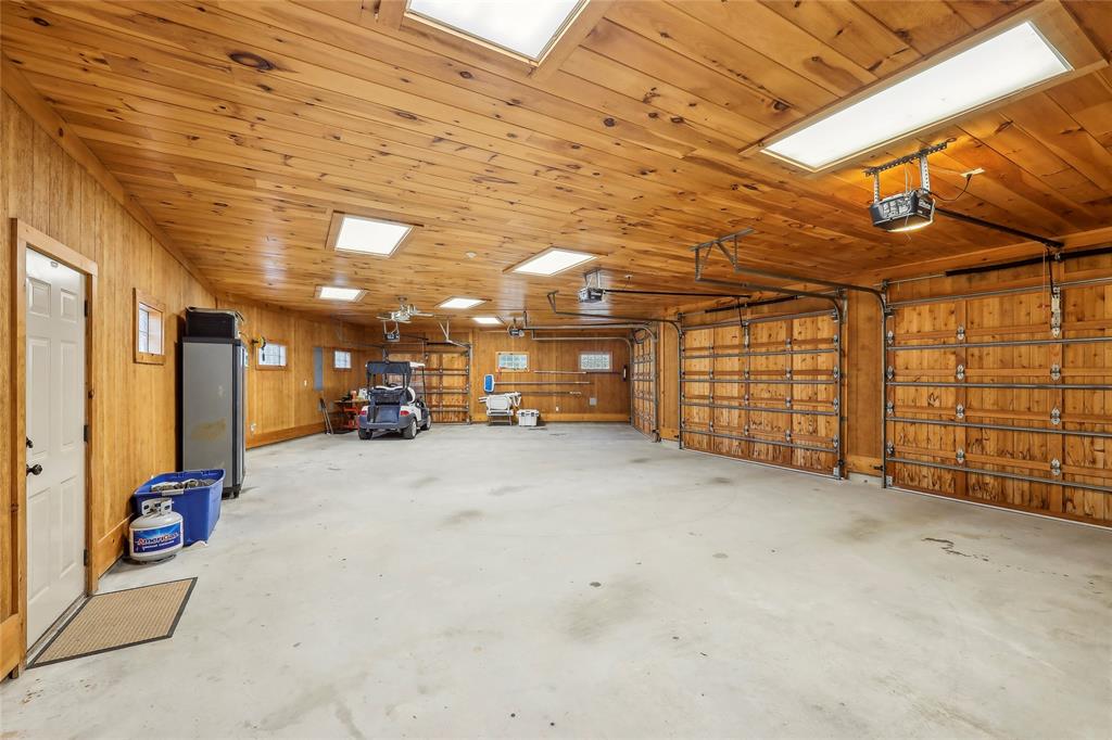225 Mcgregor Drive, Brookeland, Texas image 41
