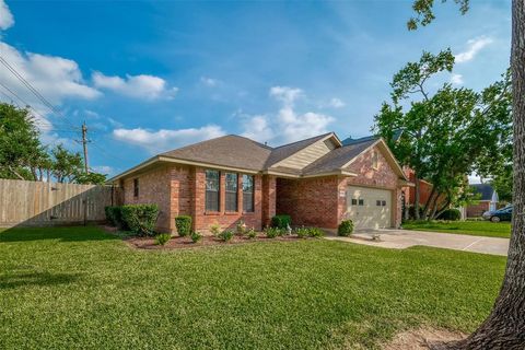 A home in Lake Jackson