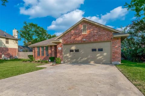 A home in Lake Jackson