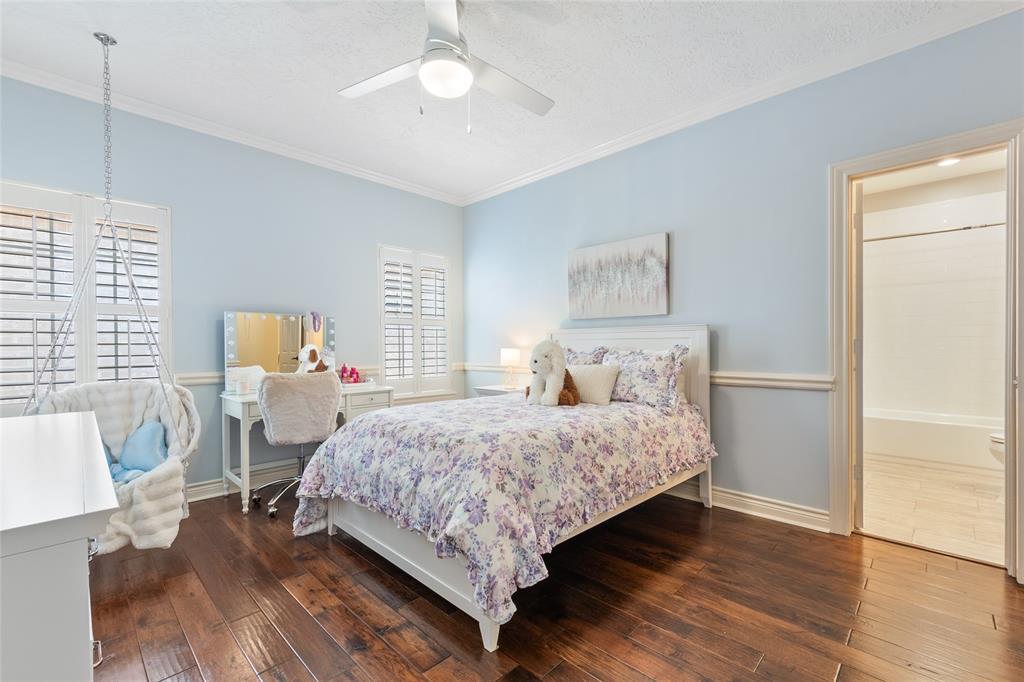 904 Pine Hollow Drive, Friendswood, Texas image 16