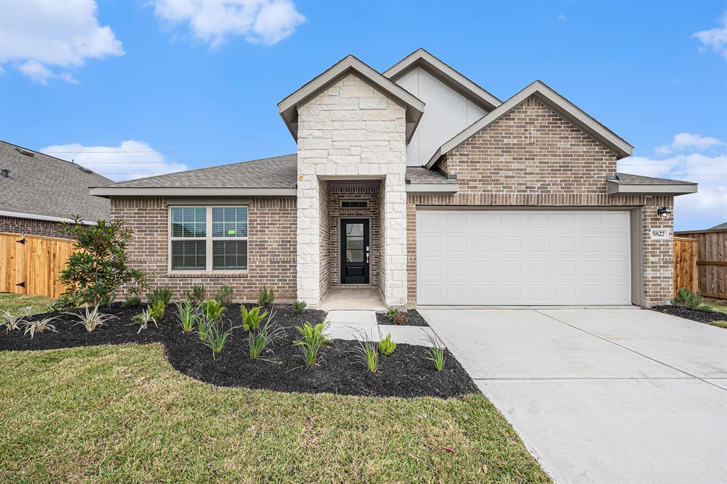 View Rosenberg, TX 77469 house
