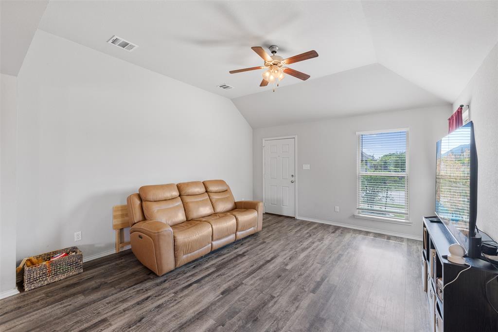 119 Dove Court, Navasota, Texas image 6