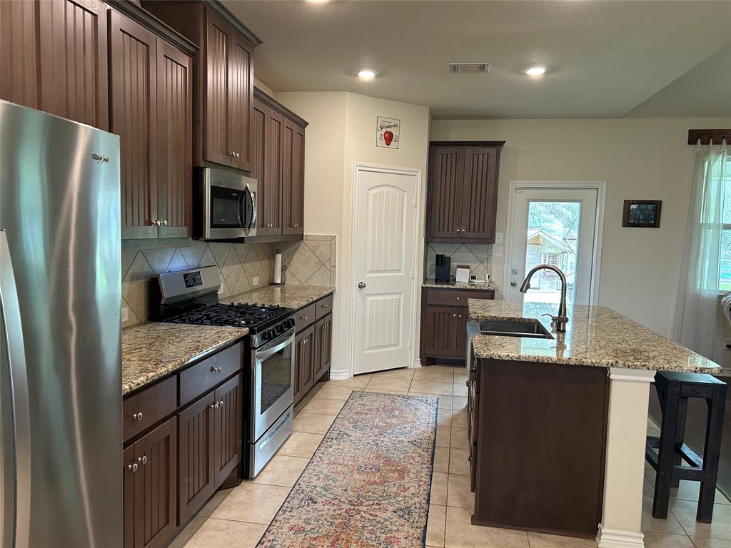 1065 Hoffman Lane Lane, Alleyton, Texas image 11