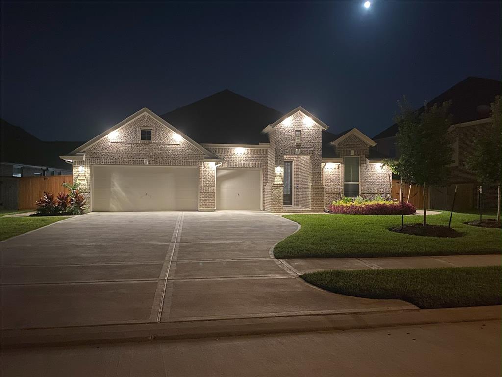 4033 Carolina Shores Lane, League City, Texas image 1