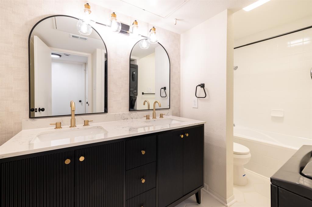 10049 Westpark Drive #196, Houston, Texas image 2