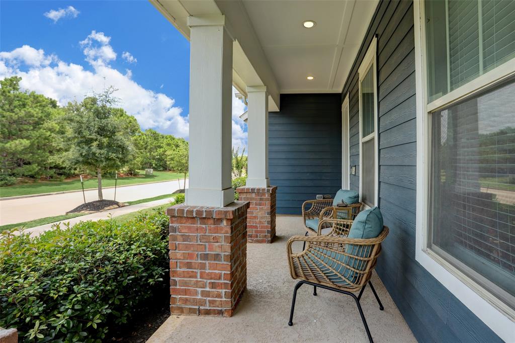 16814 Echo Heights Drive, Cypress, Texas image 3