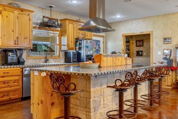 6808 Cedar Hill Road, Brenham, Texas image 6