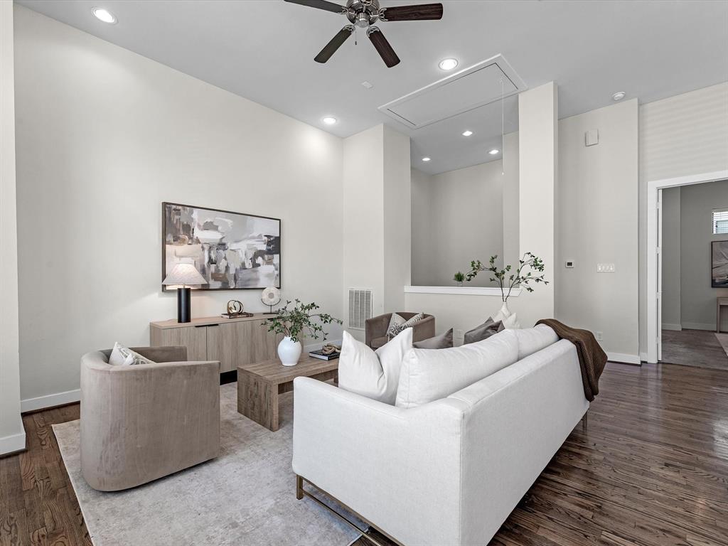 110 N Hutcheson Street, Houston, Texas image 19