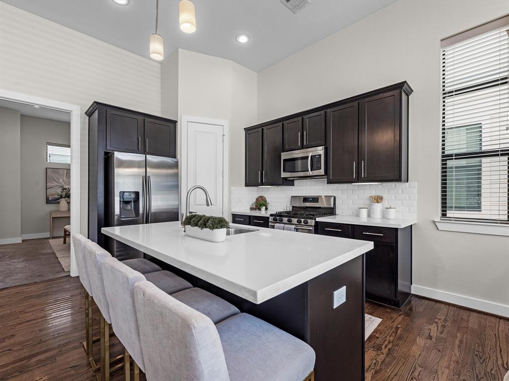 110 N Hutcheson Street, Houston, Texas image 15