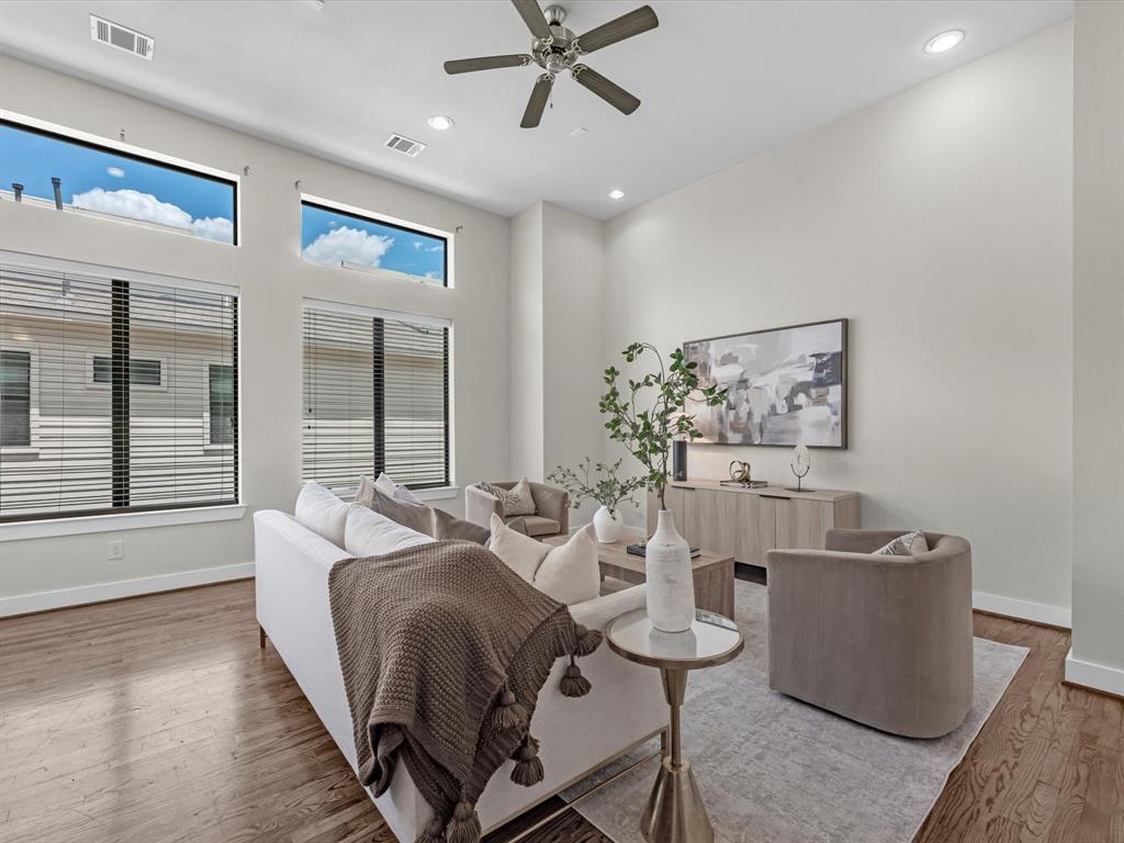 110 N Hutcheson Street, Houston, Texas image 20
