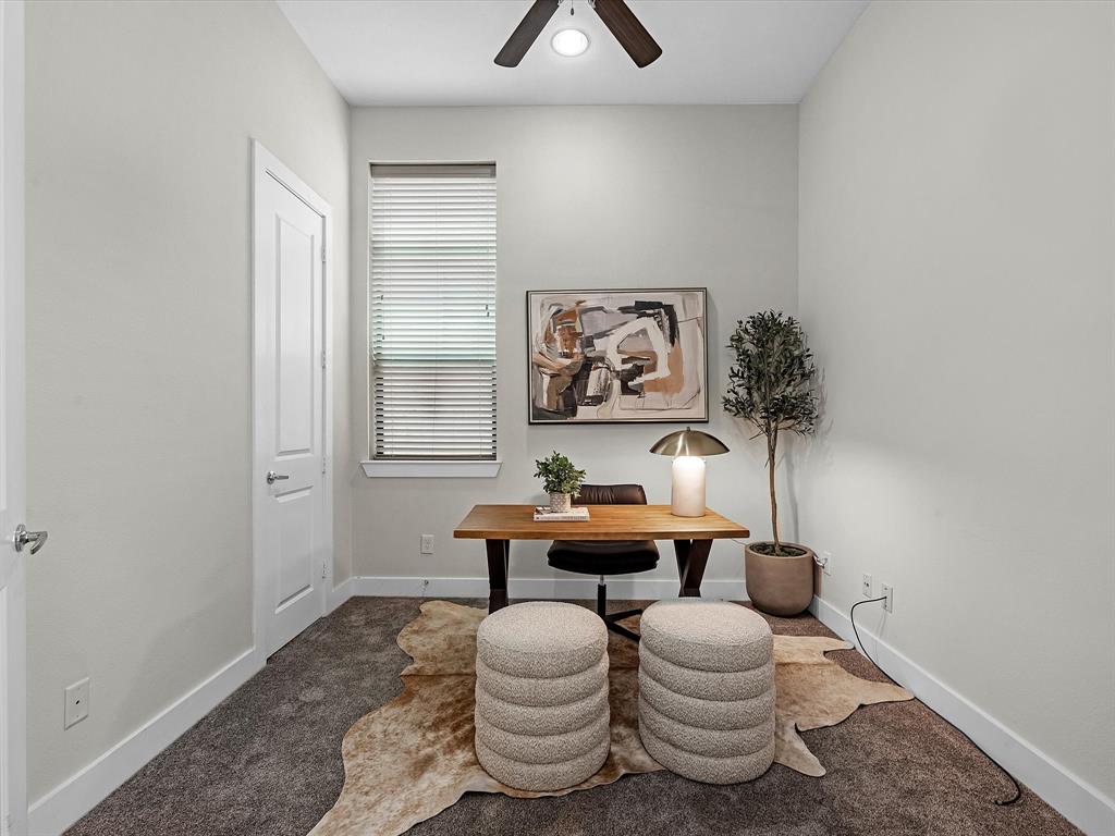 110 N Hutcheson Street, Houston, Texas image 4