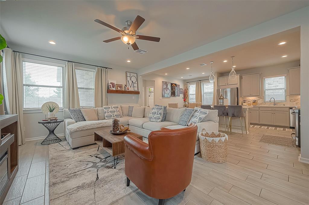 23611 Blackhaw Blossom Lane, Katy, Texas image 9