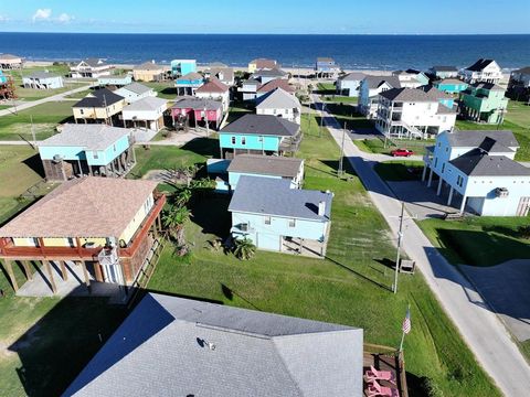 A home in Crystal Beach