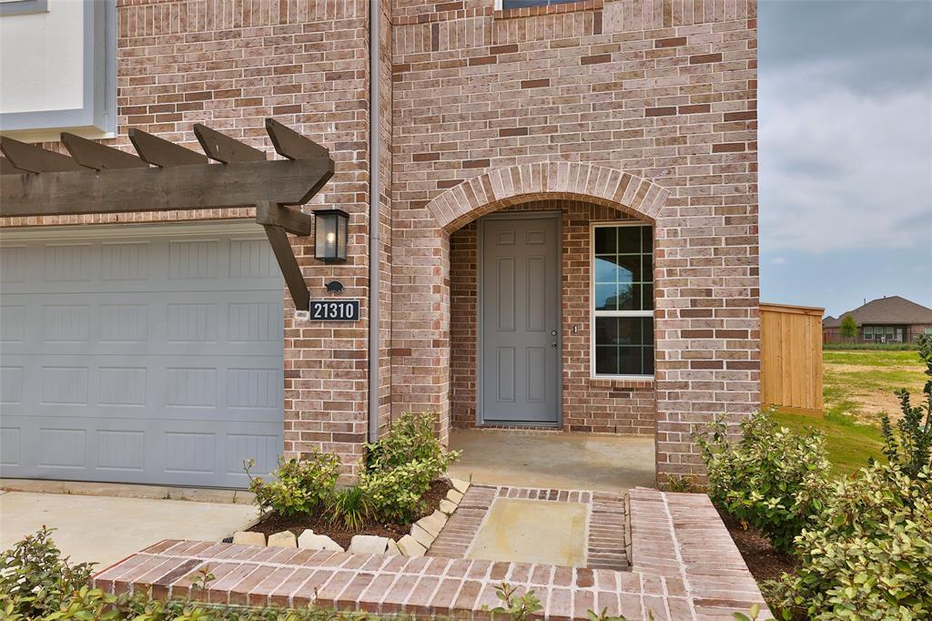 21310 Harris Park Court