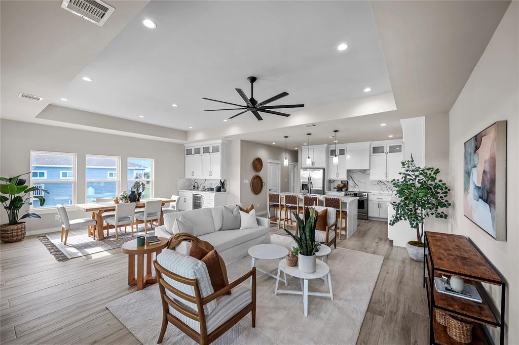 18310 Shaman Drive, Galveston, Texas image 4