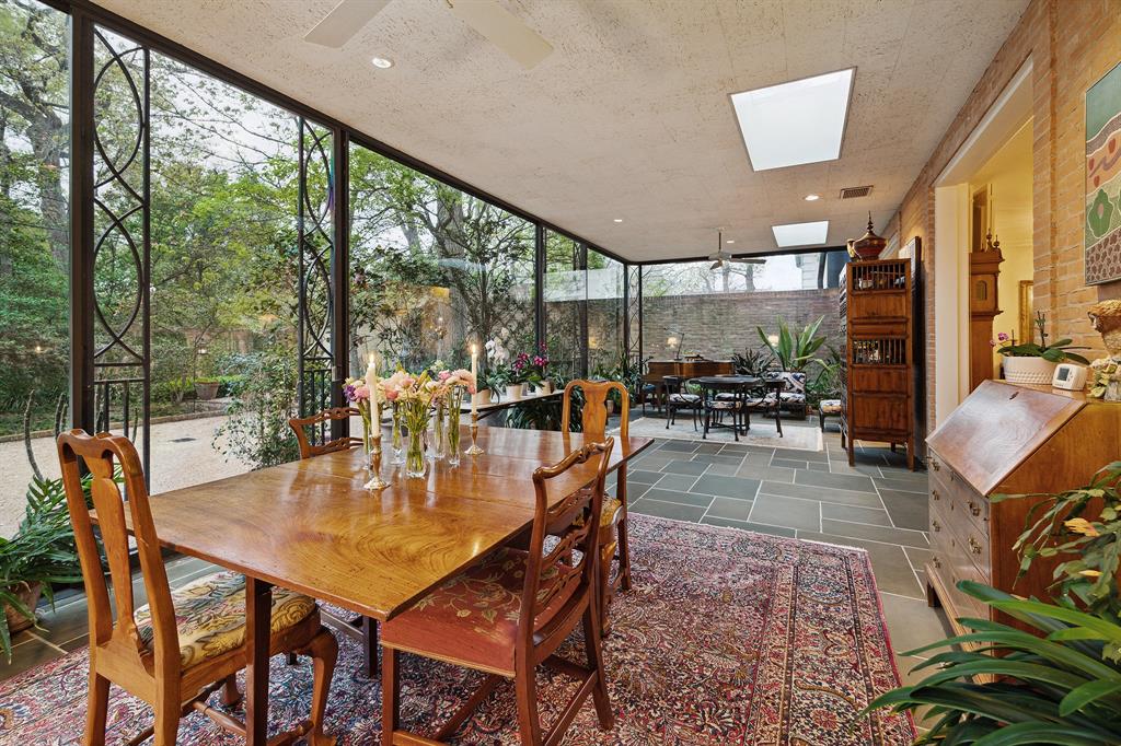 2005 Claremont Lane, Houston, Texas image 10
