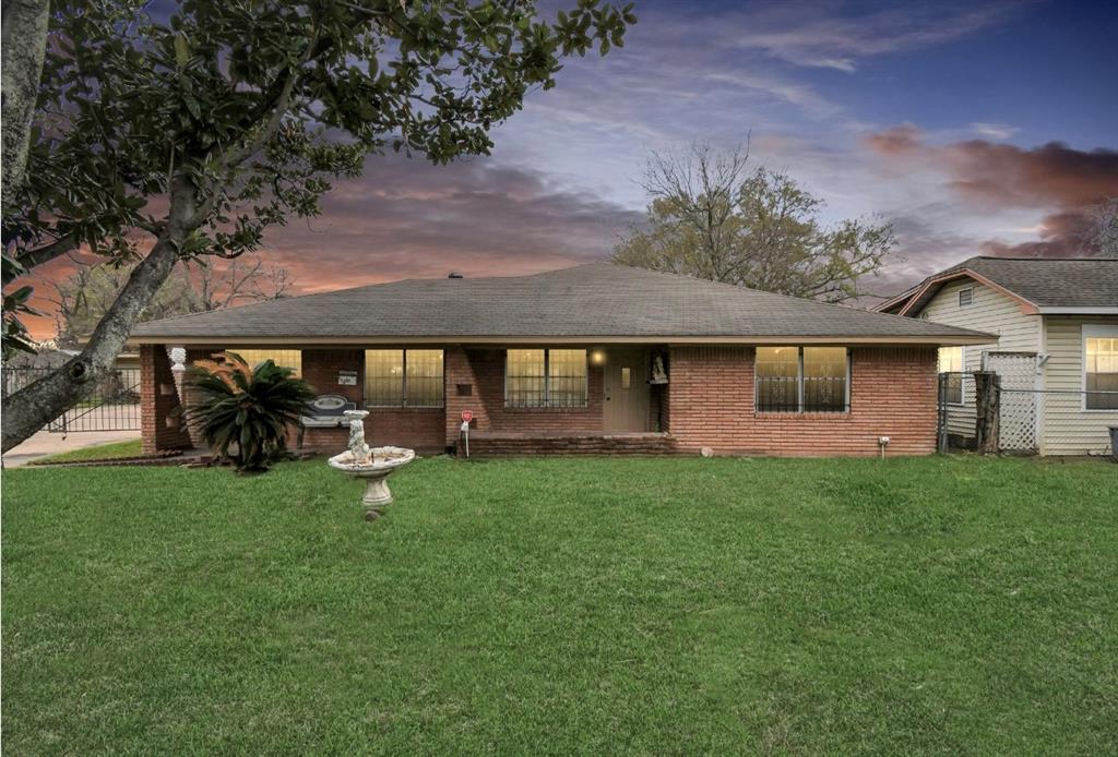 4502 Edison Street, North Houston, Texas image 1