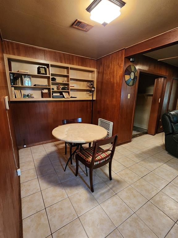 4849 Larkspur Street, Houston, Texas image 4